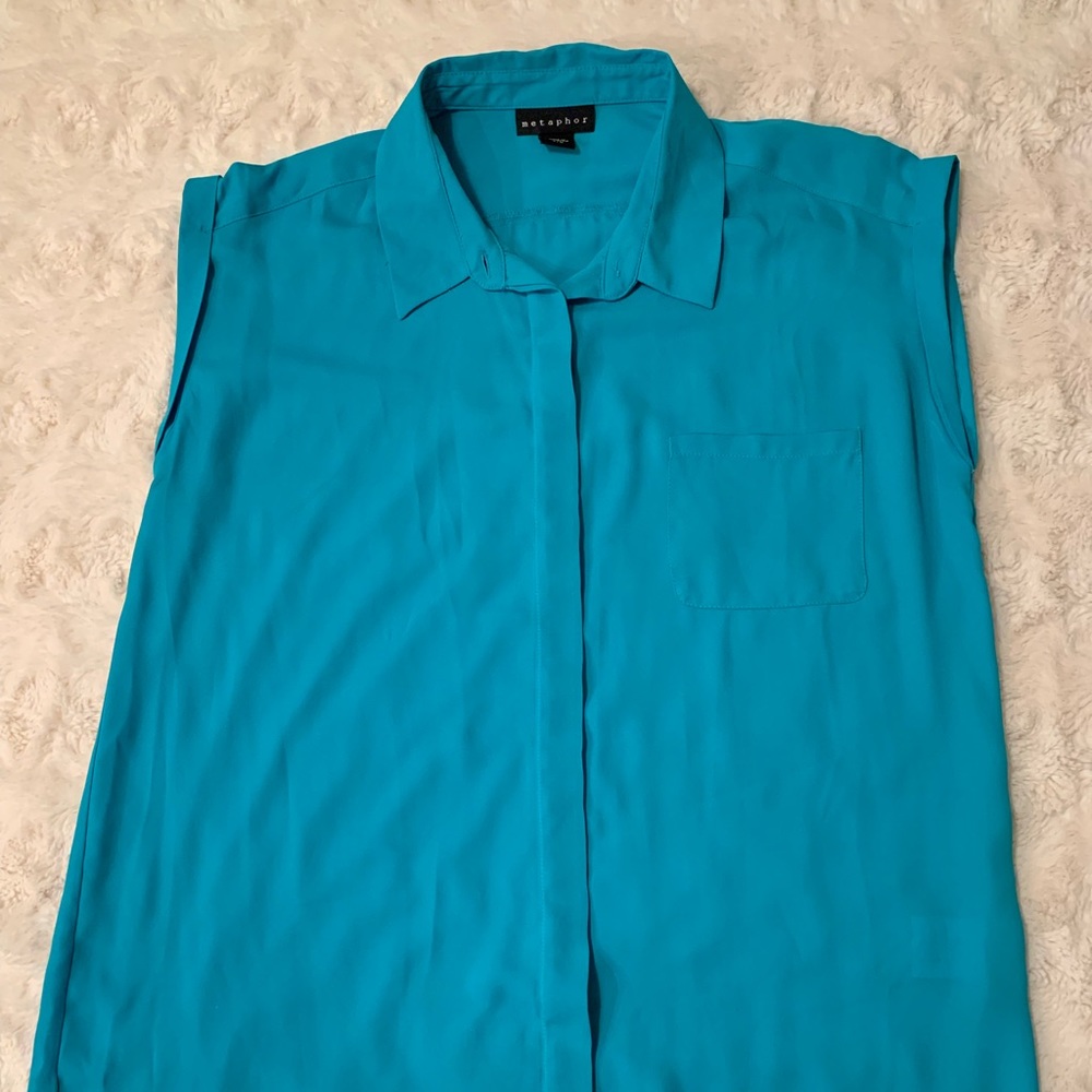 Cute Sleeveless Blue Blouse